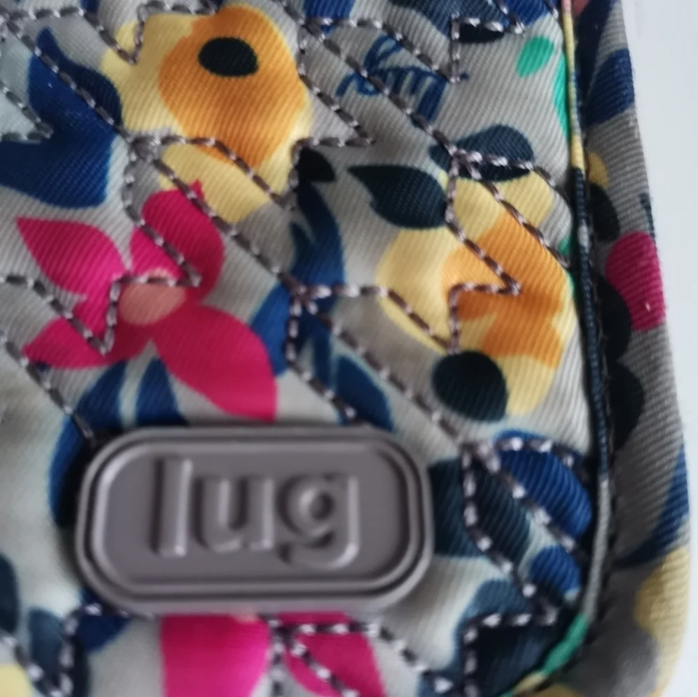 LUG Wallets Bundle of 2, Carry Cards, Money & Passport